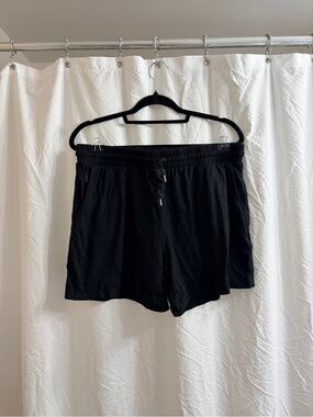 Pacific Trail Sweat Shorts. Size XL.